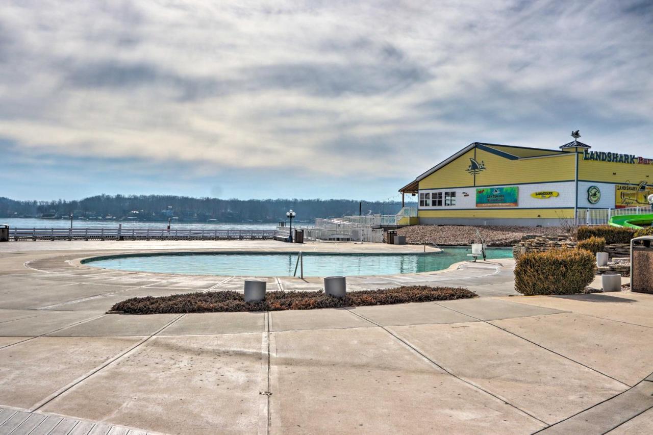 Hot Tub And Fire Pit Margaritaville Home! Osage Beach Exterior photo