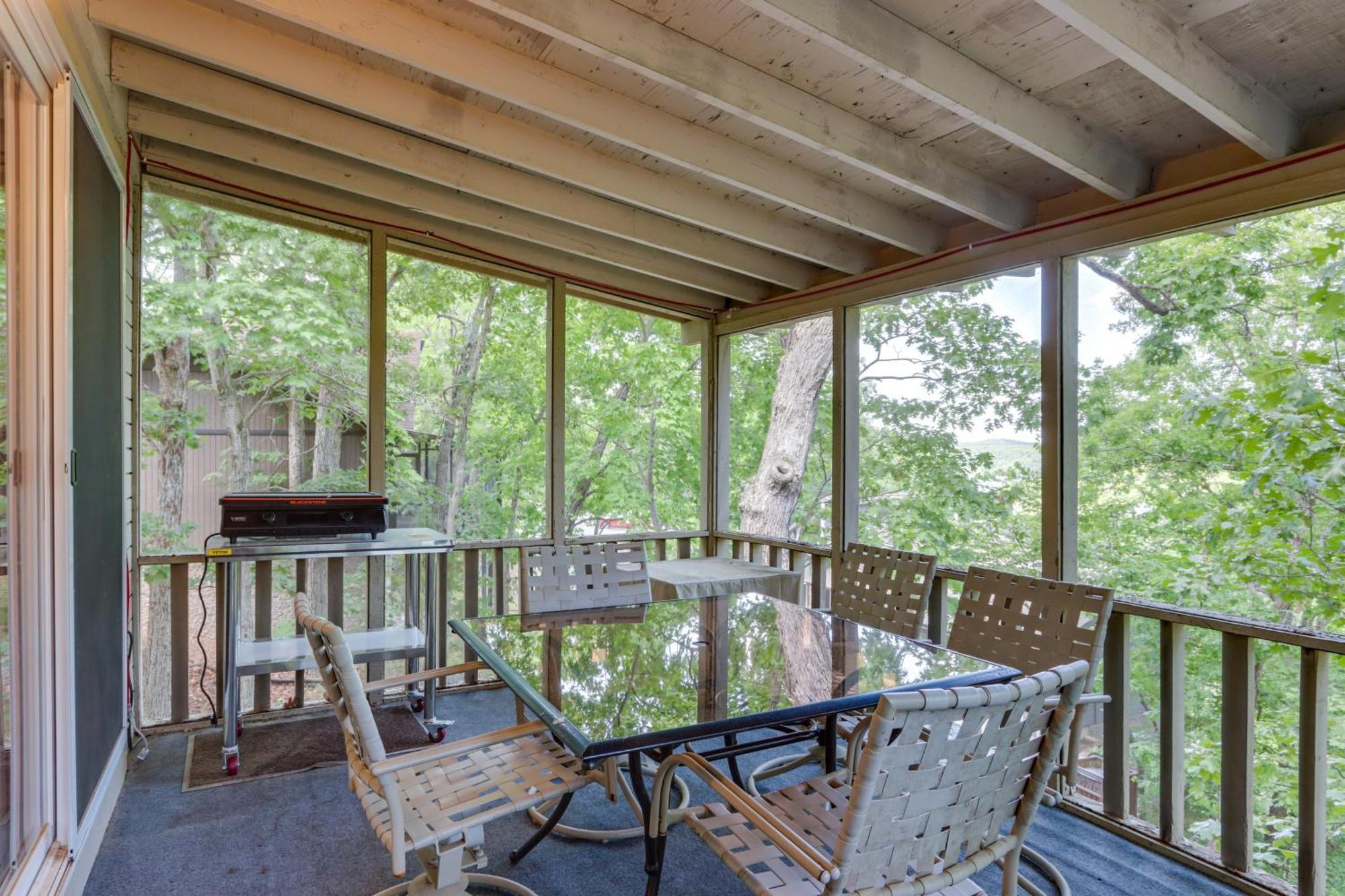 Hot Tub And Fire Pit Margaritaville Home! Osage Beach Exterior photo